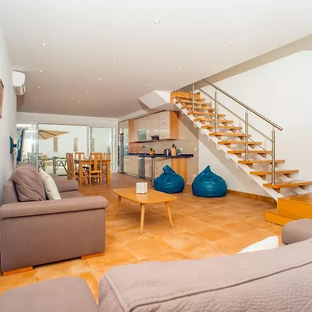 Casa Lopes By Algartur * 塔维拉